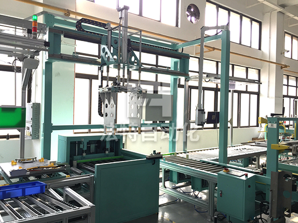 热水器夹抱下线机